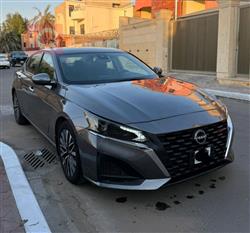 نیسان ئەلتیما